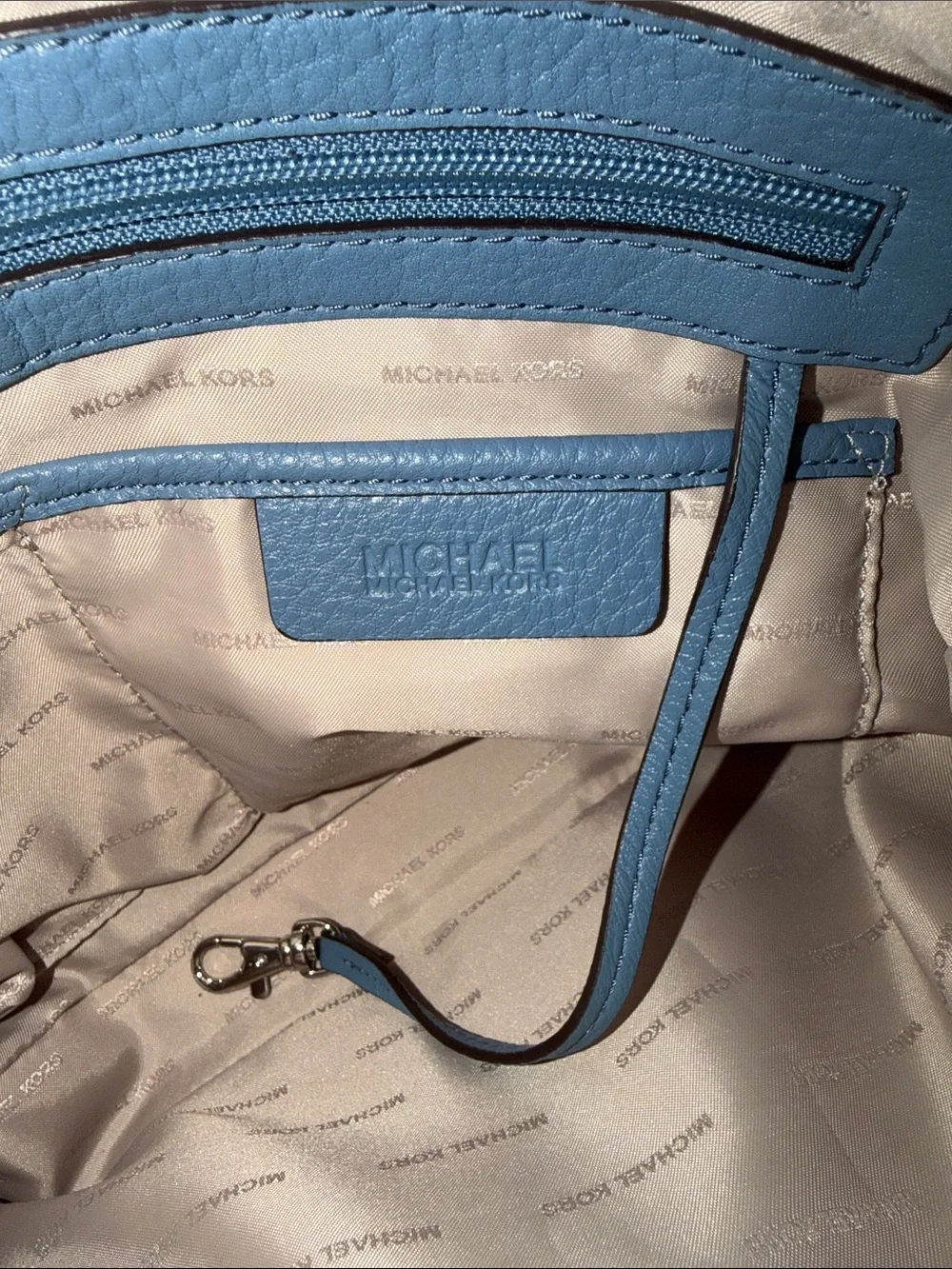 MICHAEL KORS Raven Large Leather Shoulder Bag Dusty Blue